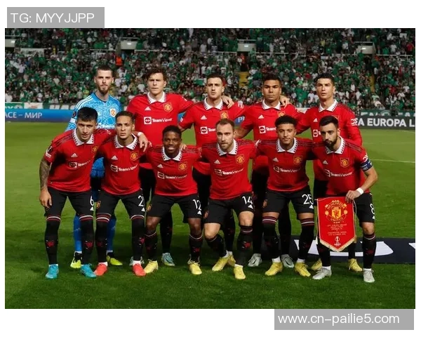 奥莫尼与埃因霍的精彩对决揭示足球战术与团队合作的重要性